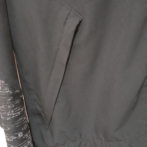 Sugoi Men's Ignite Shelter Jacket Black Size Medium - Picture 6 of 10